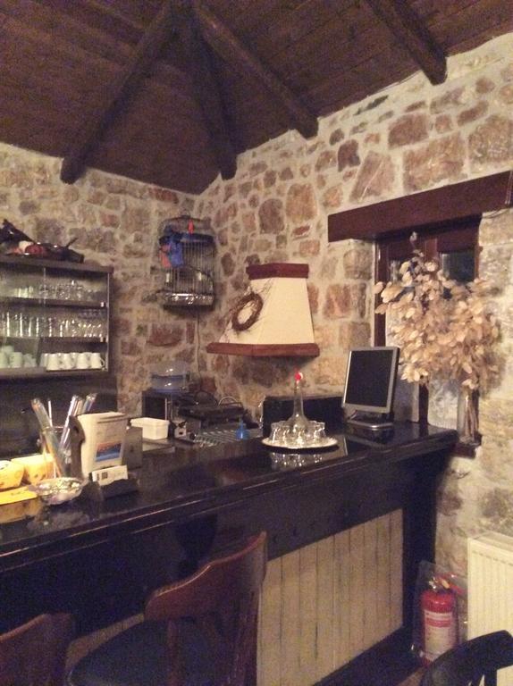 Oihalia Guesthouse Fidhakia Ngoại thất bức ảnh