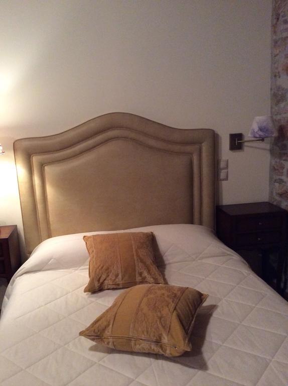 Oihalia Guesthouse Fidhakia Ngoại thất bức ảnh