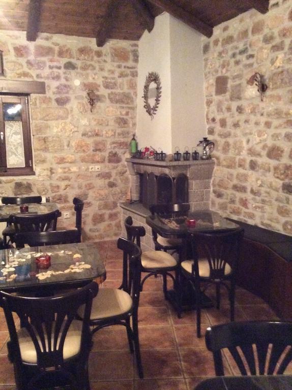 Oihalia Guesthouse Fidhakia Ngoại thất bức ảnh