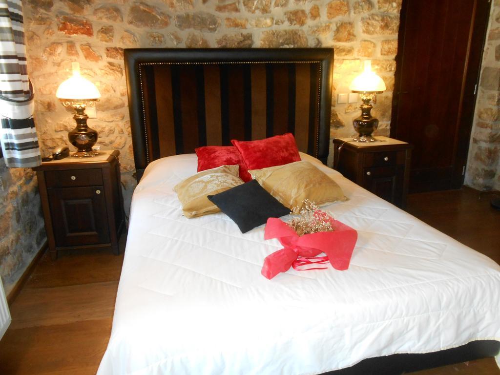 Oihalia Guesthouse Fidhakia Ngoại thất bức ảnh
